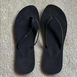 Reef Women's Classic Black Sandals